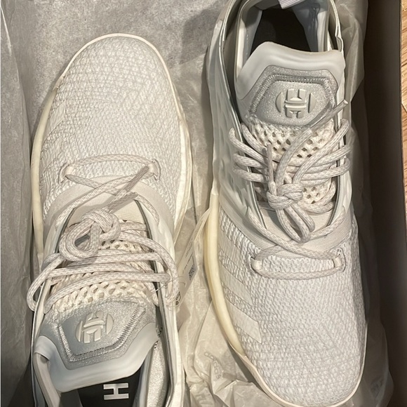 NWT Harden Vol. 2 Adidas - Men’s size 10 - Picture 4 of 4